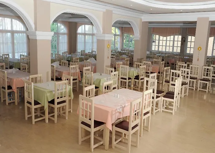 Benitses Bay View מלון אכיליון